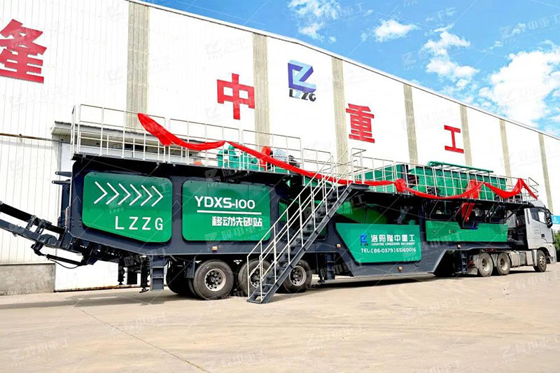 上图:开云体育YD系列轮式移动洗砂站
